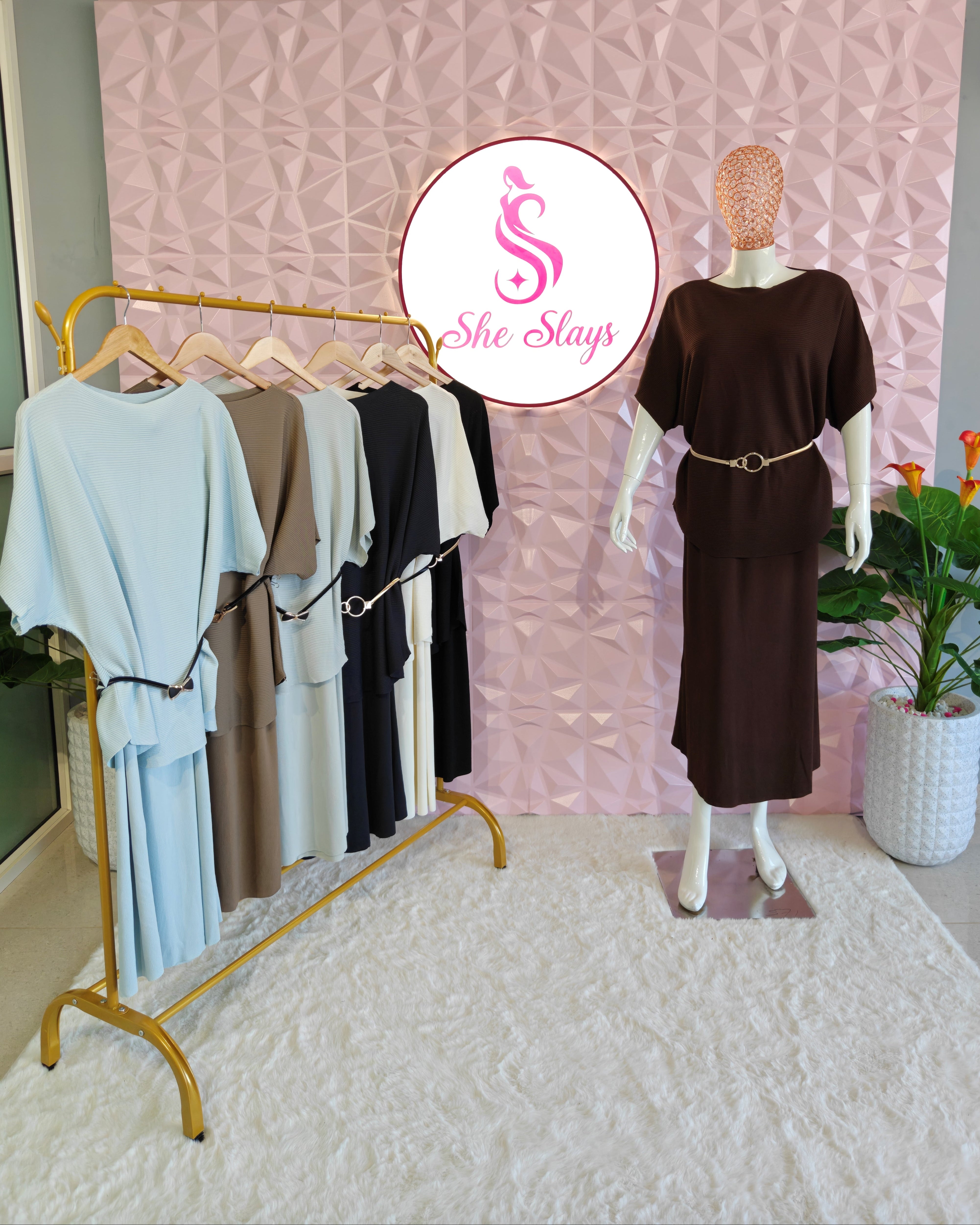 'CHIC’ Korean Skirt Set with assorted Belts [SS-10601-CRSK]