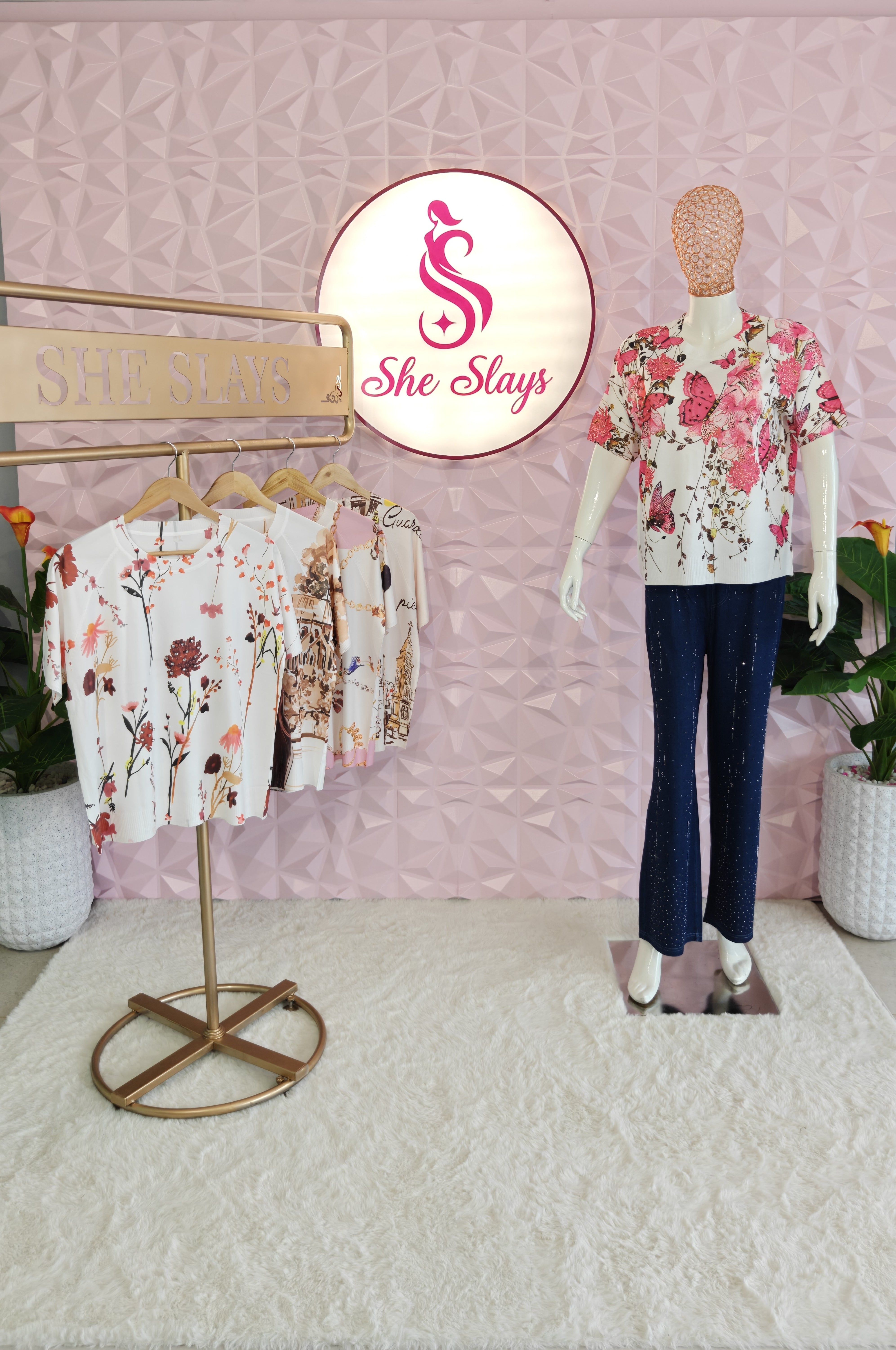 ‘CANVAS’ Rhinestone Digital Print T-Shirt [SS-12601-TSHD]