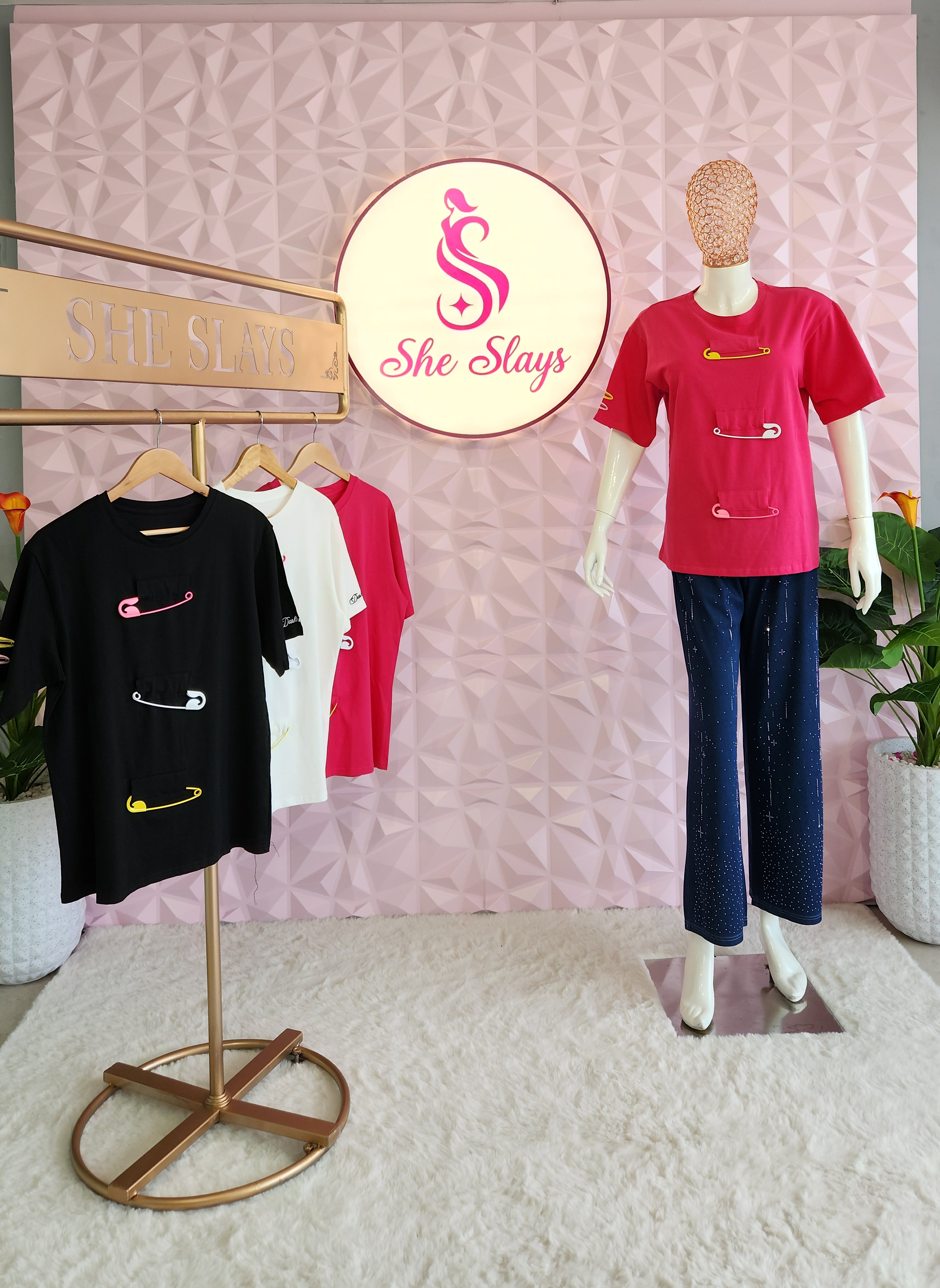 'PINNED' Statement T-Shirt [SS-11902-TSH]